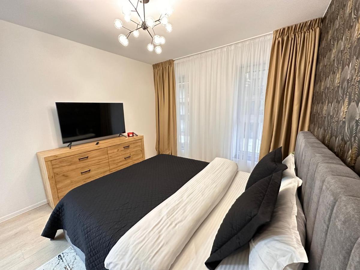 Urban Luxury Flats - Cozy Apartments At Coresi Mall #Braşov Buitenkant foto